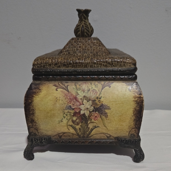 Floral Decorative Box with Lid - Picture 2 of 12